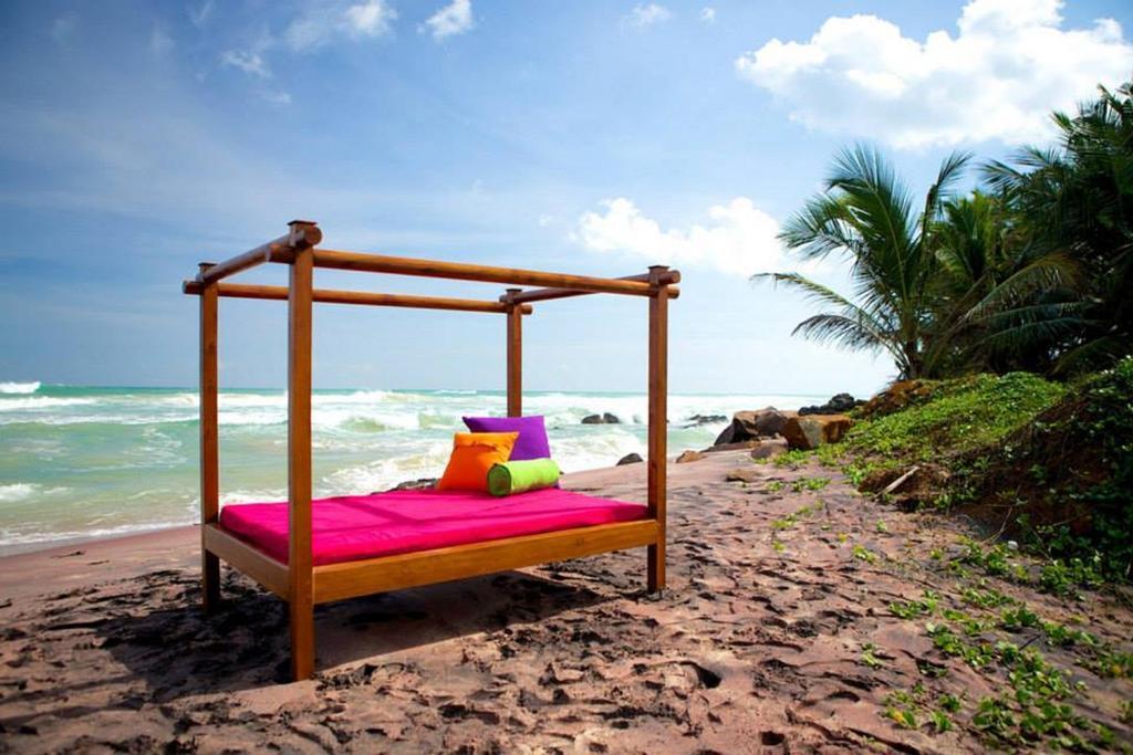 Utmt - Underneath The Mango Tree Spa & Beach Resort Dikwella Exterior foto
